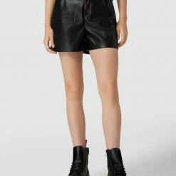 REVIEW Shorts In Leder-Optik - Schwarz 8 REVIEW Shorts In Leder-Optik - Schwarz -S.Oliver Geschäft 6h5jgii369754ca260r34la49or44cq59kr32hq370rl6k1n6t73ad2a8l2j8cqb9kslah228t14kiqe88o68pj469ij2d9g6spjid1k60qmaeb4ckrjgohlc4p3id9m74o3gd8