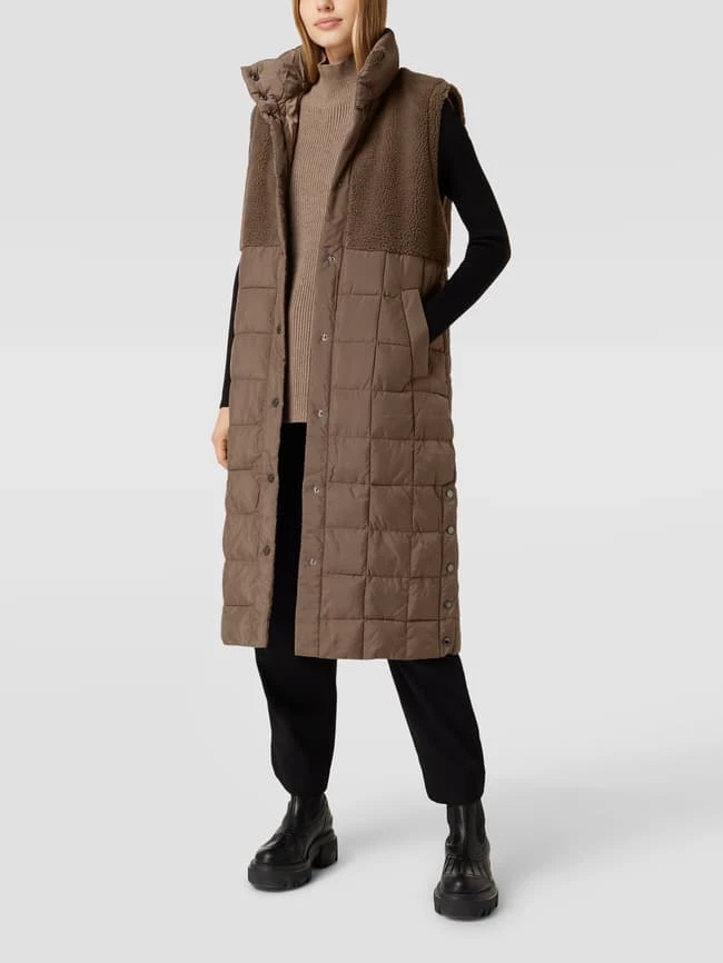 FREE/QUENT Steppweste Mit Stehkragen Modell 'OLGA' - Taupe 1 FREE/QUENT Steppweste Mit Stehkragen Modell 'OLGA' - Taupe