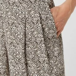 Esprit Bermudas Aus Viskose - Schwarz -S.Oliver Geschäft 9h3kudq48l9j4iqm6l8jaii891154c2l74r58l2h9d3kqkpl8cpkaj258554ohi6a9a4oki3akqkge1l6oo6cchn6dh3goppc4p3gdhk64rj8ob5ccpjadr26hh3gchg65hm6c8