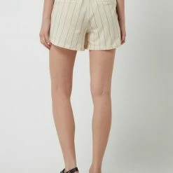 Esprit Shorts Mit Streifenmuster - Offwhite -S.Oliver Geschäft 9opkila36pb4eji9a98koc218d34gkic6d34kdq36srkajqe8d4k6ki268r4qjaga5350gqgah93eji89ko3ep33ccr64chm71ijidpkcks6ce316lh3ge326hi3ichh75h3iog