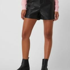 Tom Tailor Denim Shorts In Leder-Optik - Schwarz -S.Oliver Geschäft a94jecaf68o4egqm757jchae8d3k8ea76974ae2ea544seaa8d3kggqh9so32e9ka96kql1j8oo52l2d84o30cplcgs3ceb26kpj2p9k60o36ohockqj8cj269i3iohm60pm8dg